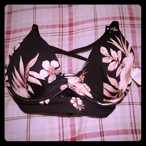 NWT PINK VS FLORAL SWIM TOP